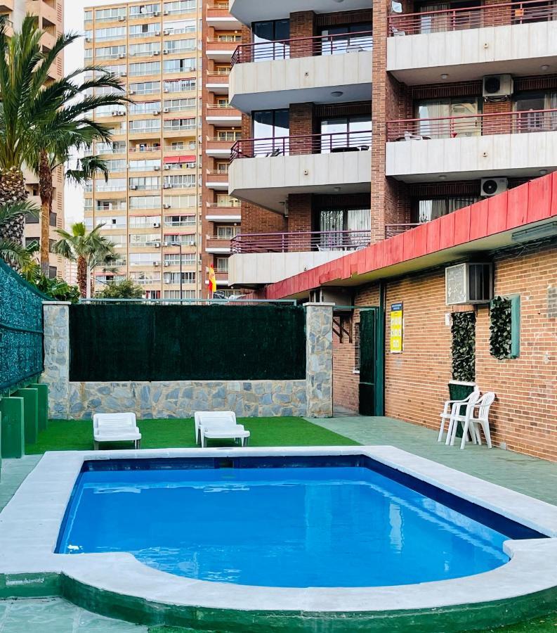 Apartamento Carlos V - 1a Levante Benidorm